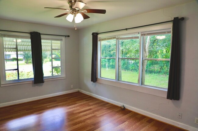 Photo - Magnolia Heights