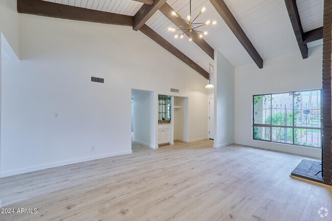 Building Photo - 5550 N 71st St Rental