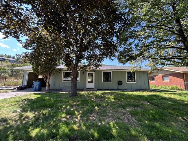 Photo - 129 Cohosset Dr House