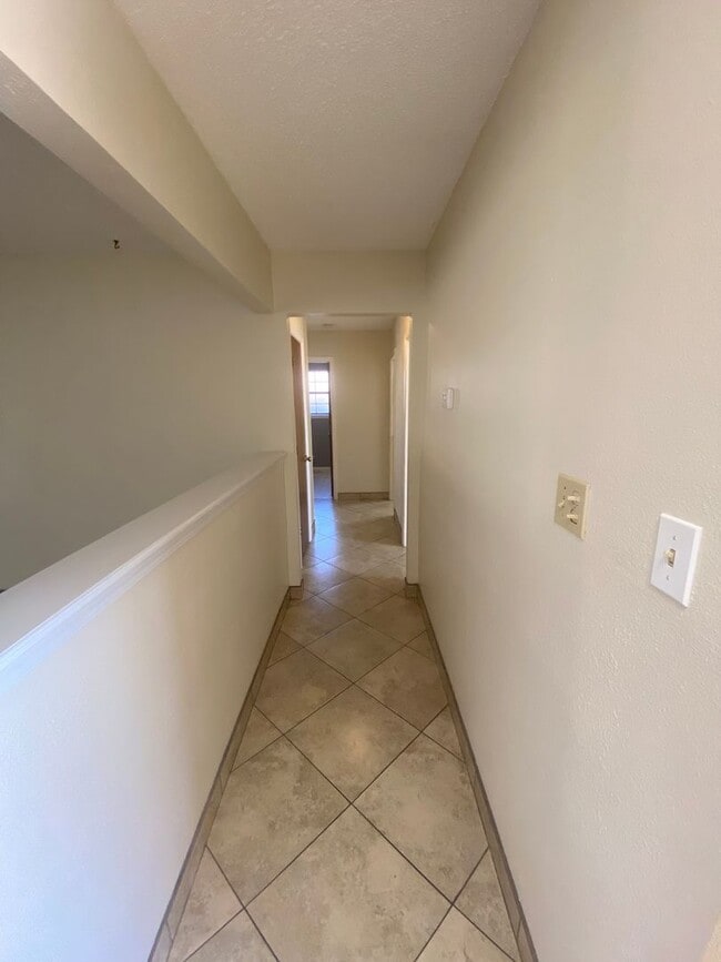 Photo - 675 Frank Maes Ave