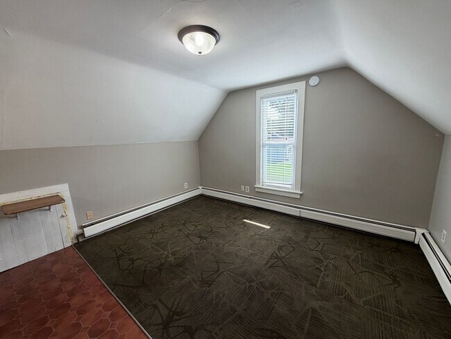 Photo - 401 1/2 Queen St Unit 401 1/2 Queen St