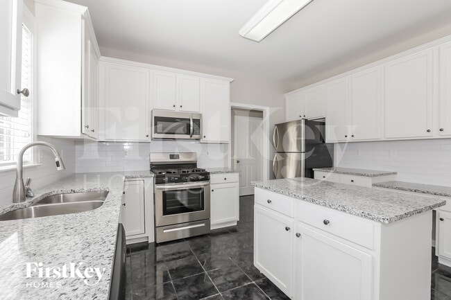 Photo - 2127 Mitford Ct
