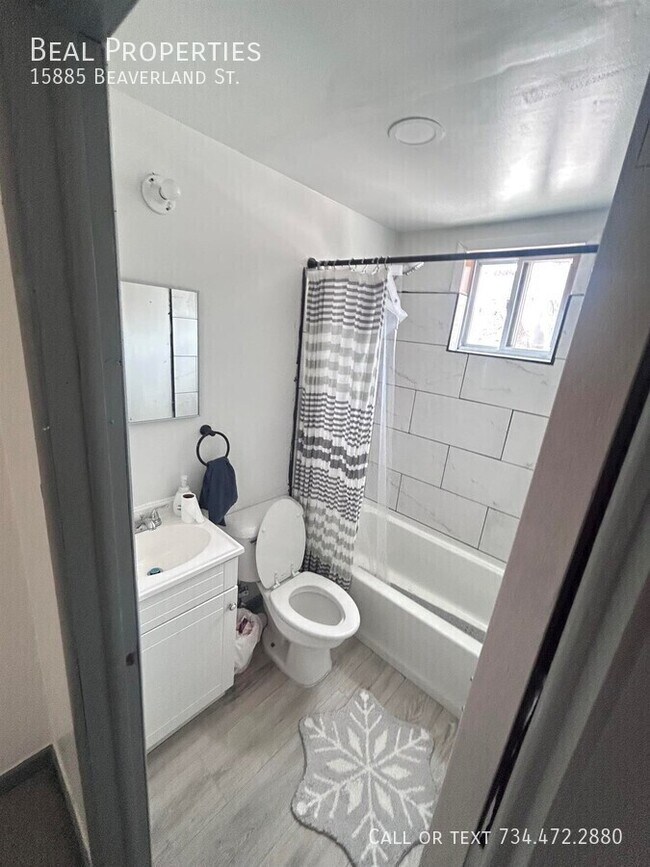 Photo - 15885 Beaverland St