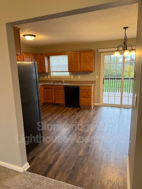 Photo - 2804 Coyote Ct