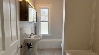 Photo - 482 Princess Ave