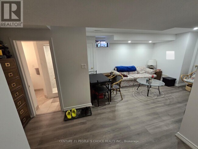 Photo - 4842 Rosebush Rd