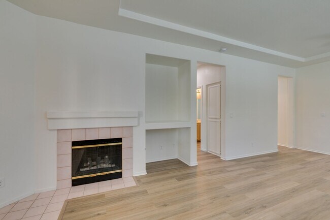 Photo - SUMMERLIN BEAUTY*UPGRADED*COMMUNITY POOL*3 BEDROOMS*STAINLESS STEEL APPLIANCES*