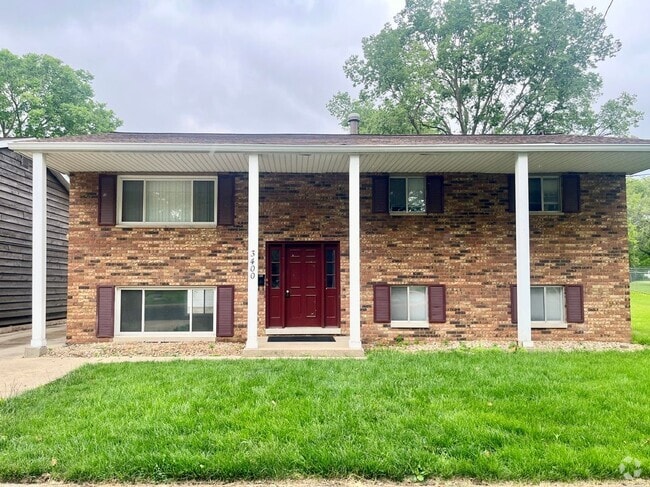 Building Photo - 3400 N Missouri Ave Rental