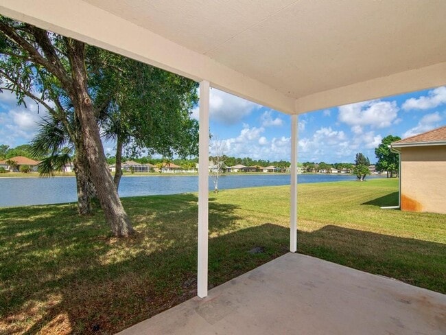 Photo - 4Bed/3Bath~2800 Sq Ft!~Pond View~Two Car G...