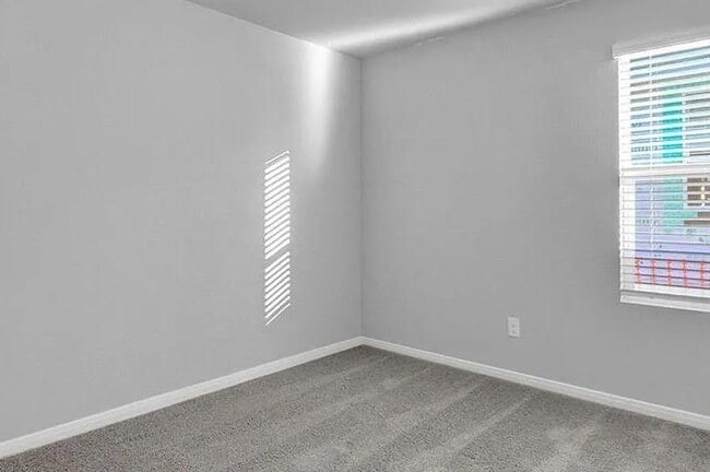 Photo - 211 Hamilton Pool Ln