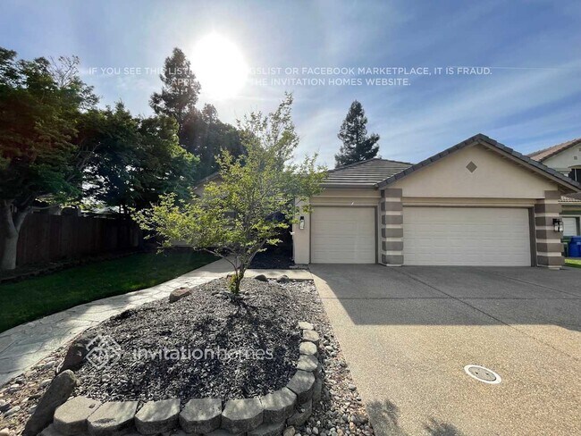 Photo - 869 Lariat Loop