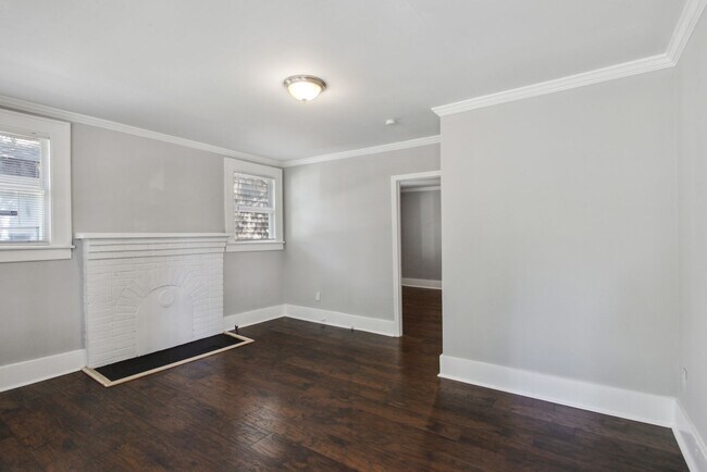 Photo - 1334 E Waldburg St Unit A