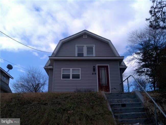 Building Photo - 219 N Black Horse Pike