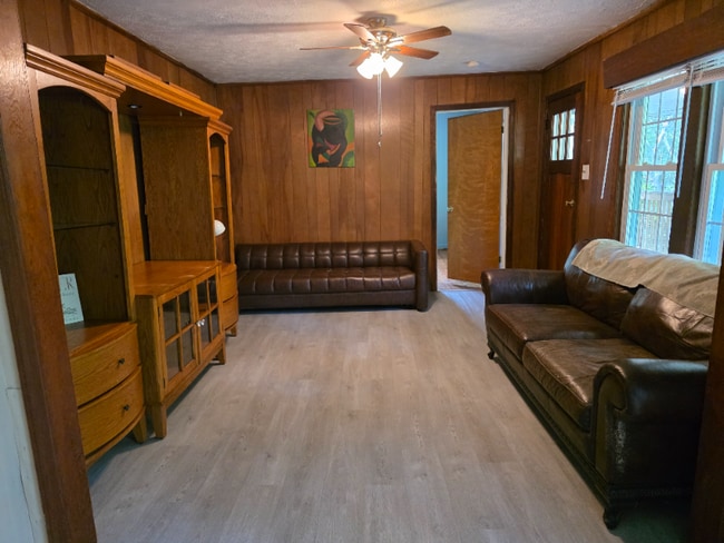 Photo - 332 Lytle Cove Rd