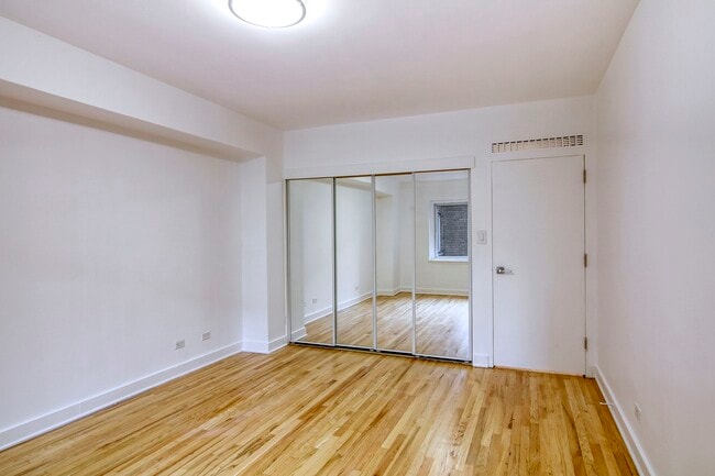 Photo - 3435 Rue Drummond Unit 23
