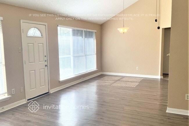 Photo - 4965 Briar Oaks Ln