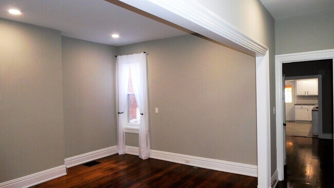 Livingroom - 310 N 3rd St