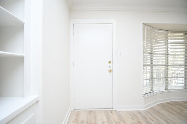 Photo - 800 Post Oak Blvd Unit 42