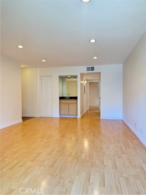 Photo - 4728 Park Granada Unit 231