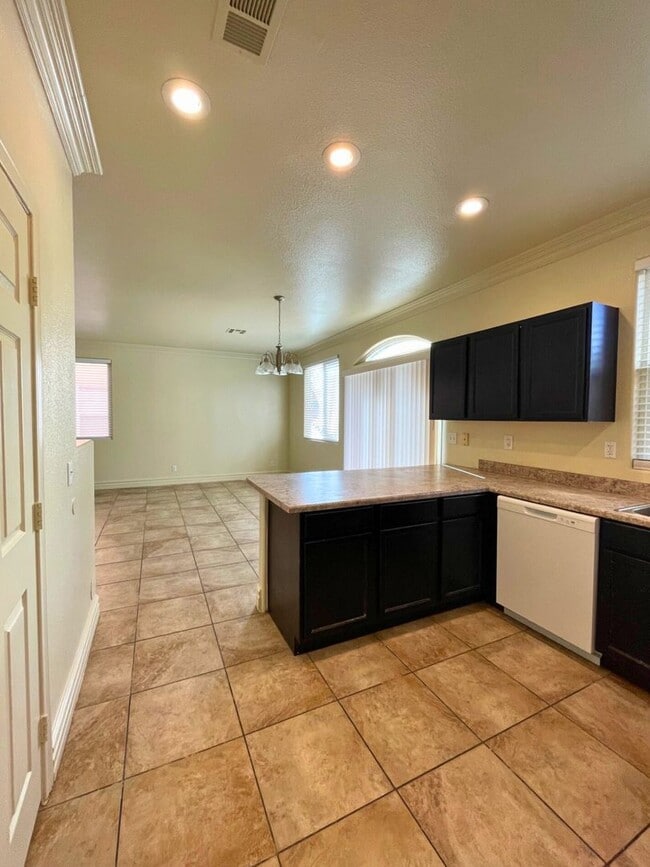 7941 Aviano Pines Ave
