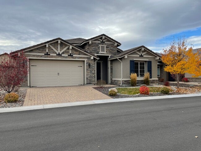 Beautiful Home in 55+ Community - Beautiful Home in 55+ Community