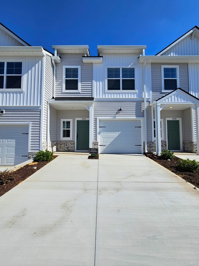 Building Photo - 1522 Yellowwood Ct Rental