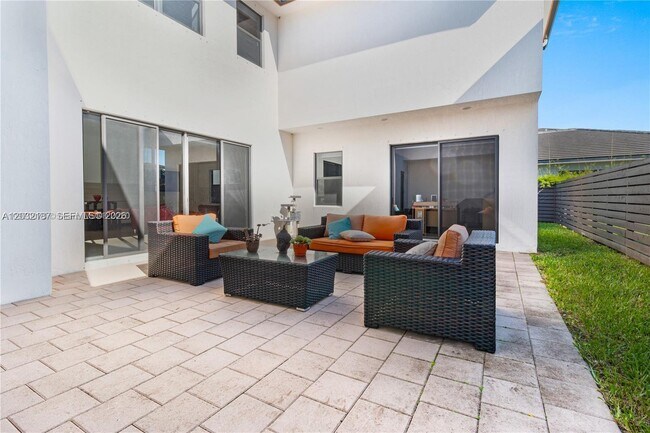 Photo - 13659 SW 159th Ave