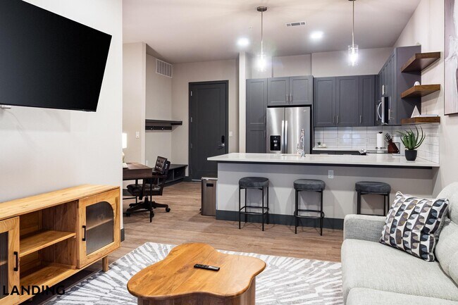 415 E 2nd St S Unit 1009
