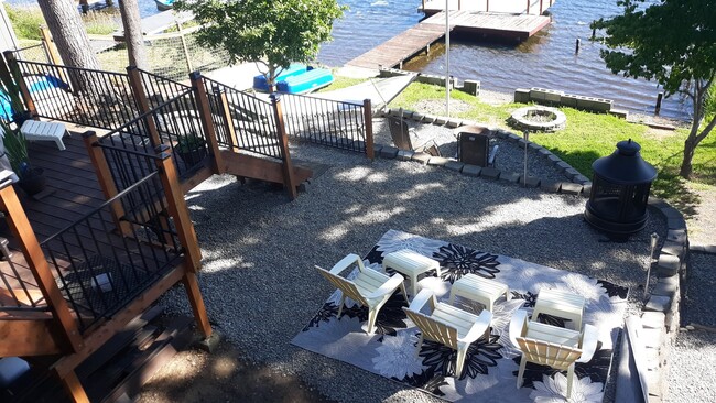Photo - 170 SE Crescent Dr