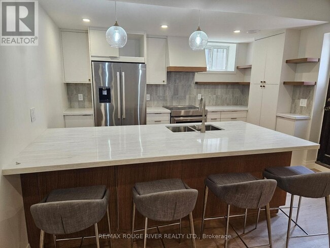 Photo - 344 Centennial Rd