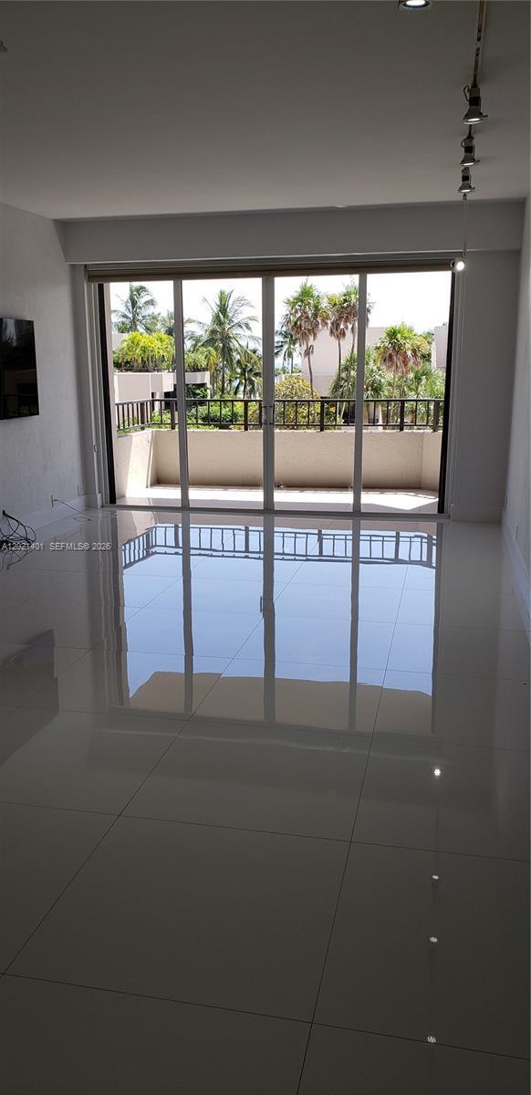 Photo - 201 Crandon Blvd Unit 343