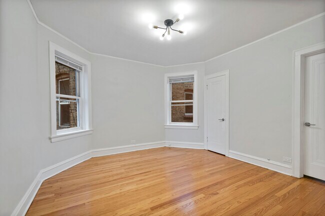 Photo - 6533 N Fairfield Ave Unit 1
