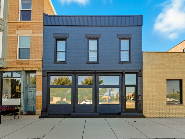 Building Photo - 2370 N Elston Ct Unit 2F