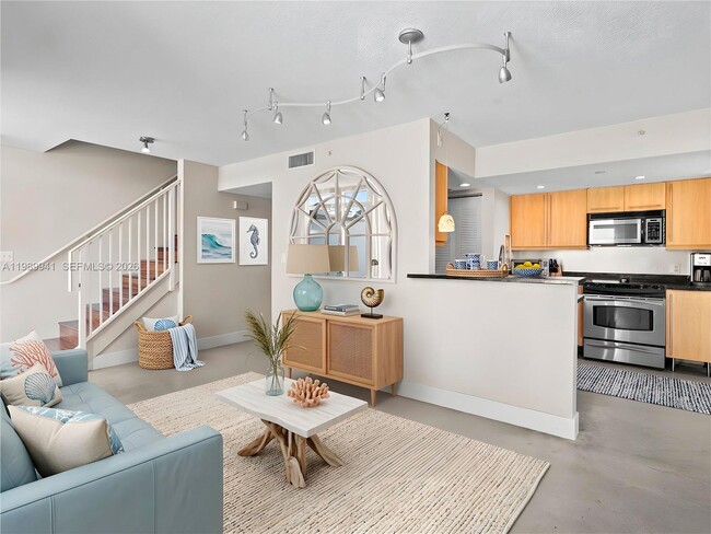 Photo - 7600 Collins Ave Unit 412