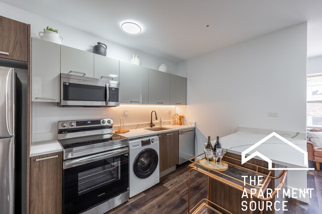 Photo - 1553 W Hollywood Ave Unit 310