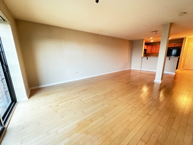 8255 Skokie Blvd