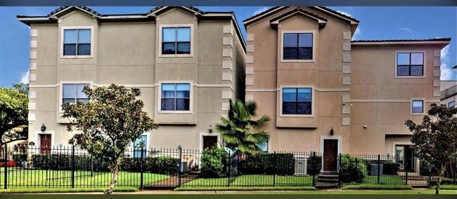 Building Photo - 2540 Prospect St
