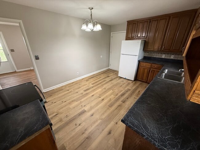 Photo - 1527 Fulton Ct