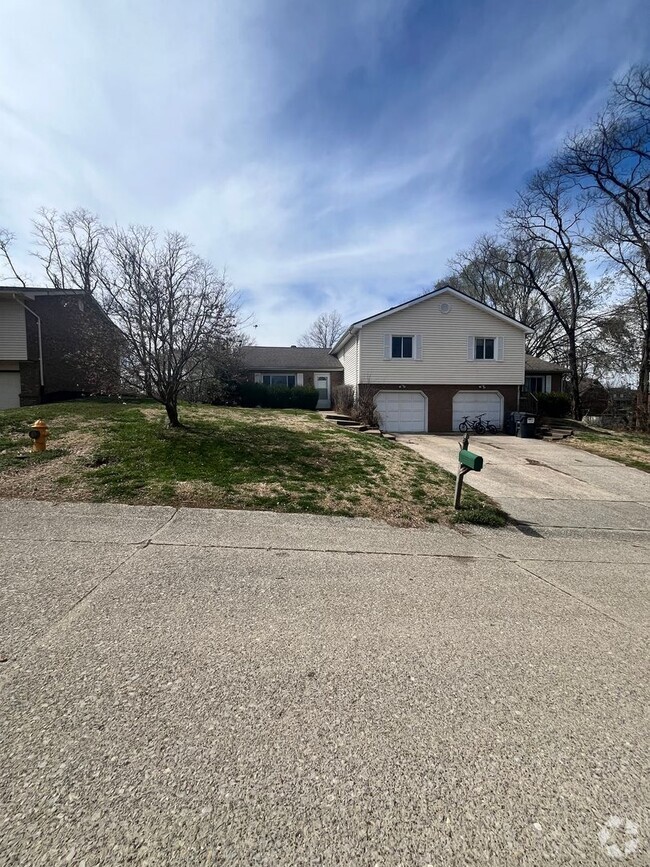 Building Photo - 3 Bed 2 Bath Home Available for Rent in Ne...