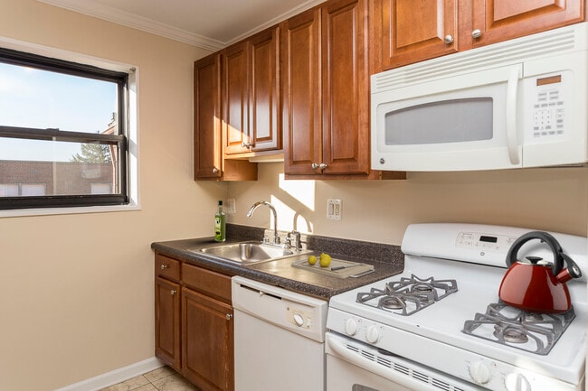 Photo - Bradley Crossing