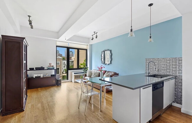 Photo - Comfortable Living in a Desirable Area