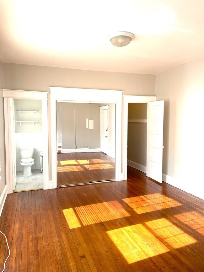 Affordable apartment in Dupont Circle