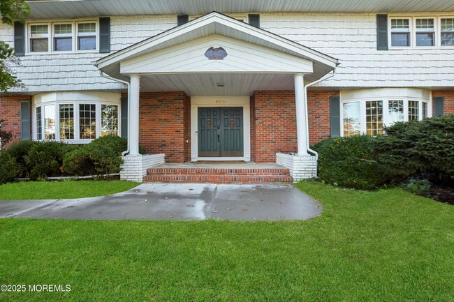 Photo - 601 Duchess Ct