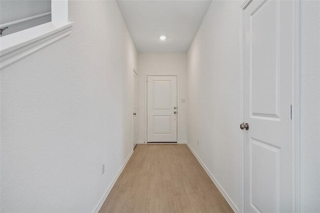 Photo - 1721 Roaming Oak Bnd