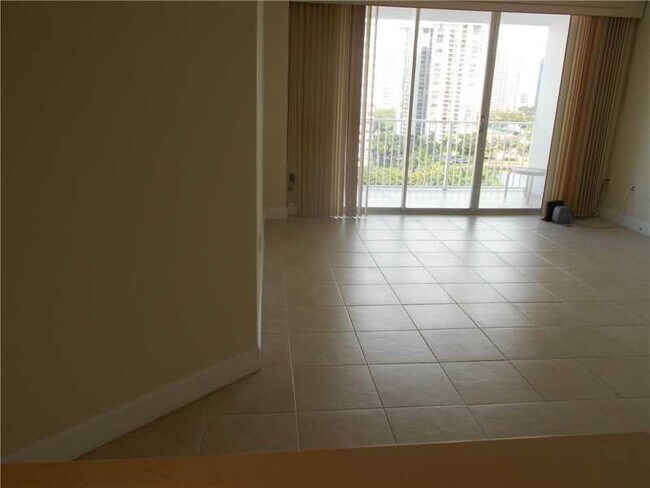 Photo - 2801 NE 183rd St Unit 1112w