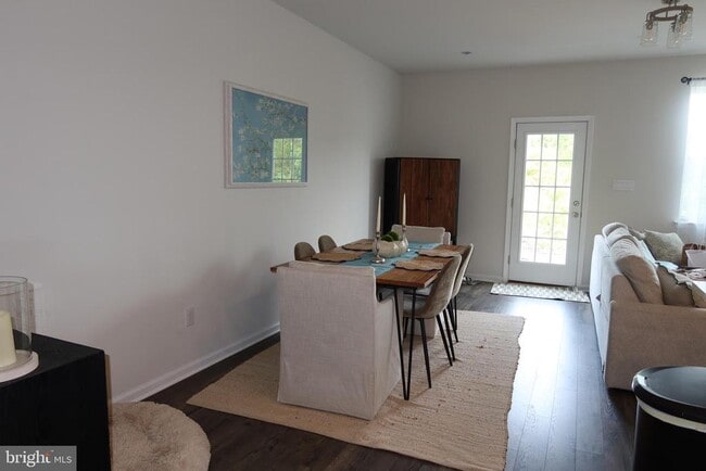 Photo - 213 Mazzeo Dr