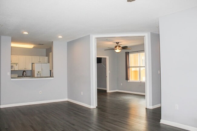 Photo - Resort Style Living