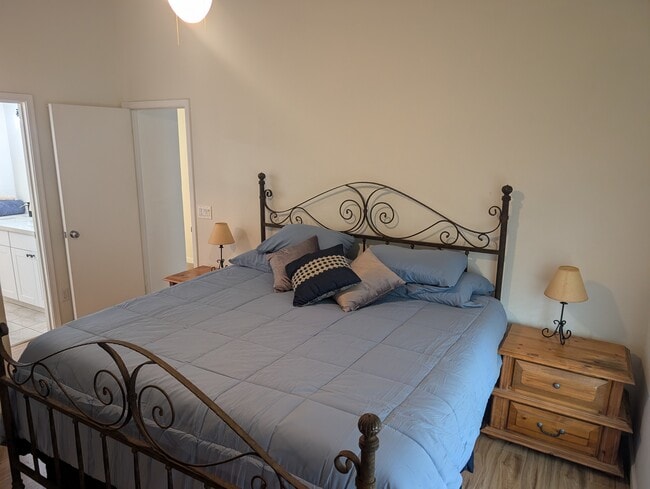 Photo - 1120 N Val Vista Dr