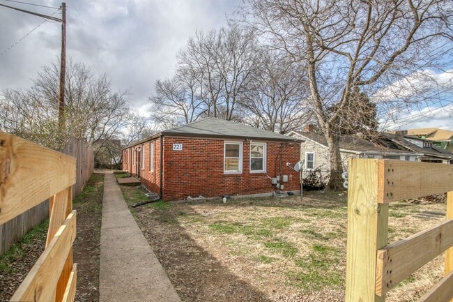 Photo - 721 25th Ave N Unit Apartment A