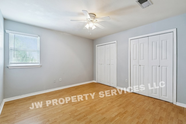 Photo - Spacious Metairie Home with Pool Access, Gated Entry & Modern Conveniences